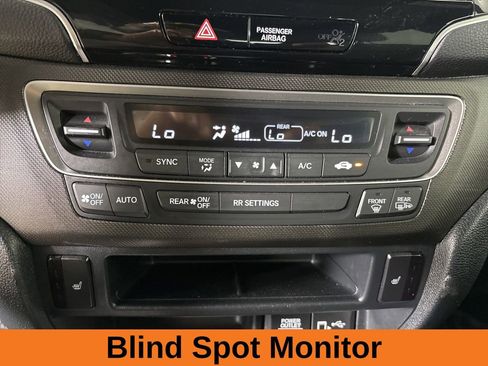 Used 2023 Honda Passport TrailSport image 19