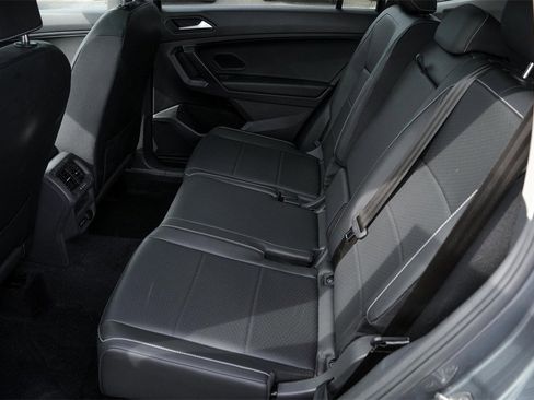 Used 2021 Volkswagen Tiguan SEL image 26