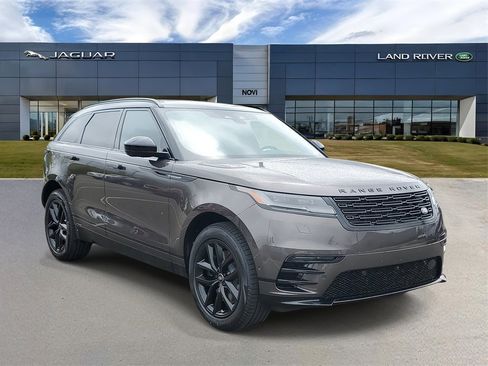 New 2026 Land Rover Range Rover Velar Dynamic SE image 4