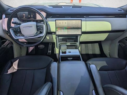 Certified 2024 Land Rover Range Rover Long Wheelbase SE AWD/4WD image 19