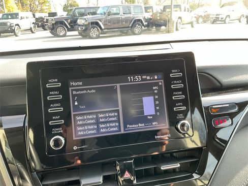 Used 2024 Toyota Camry SE image 21