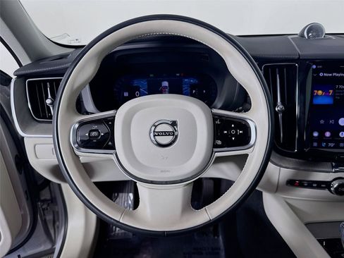 Used 2023 Volvo XC60 B5 Ultimate AWD/4WD image 13