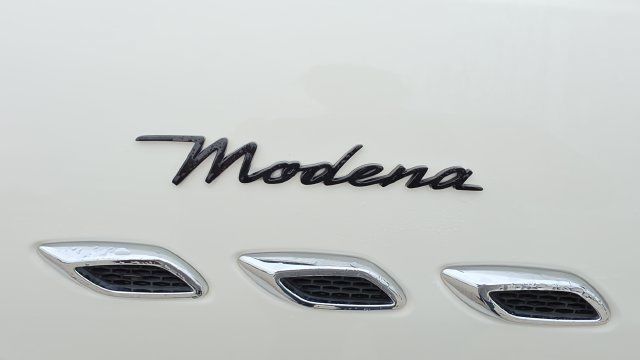 Used 2023 Maserati Levante Modena AWD/4WD image 26