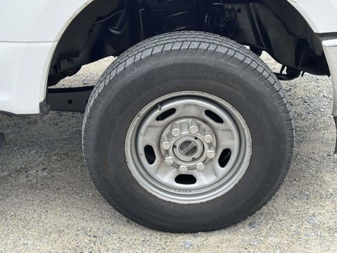 Used 2019 Ford F250 XL w/ XL Value Package AWD/4WD image 6