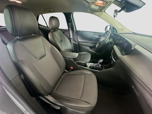 Used 2025 Buick Encore GX Preferred FWD image 28