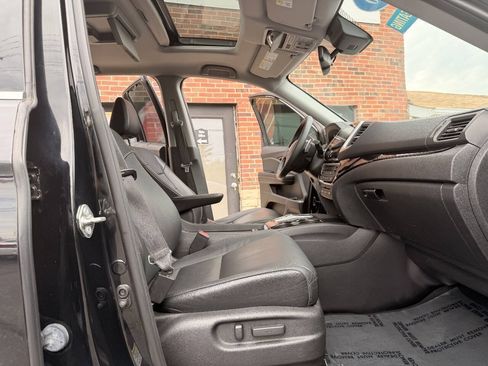 Used 2016 Honda Pilot Touring image 19