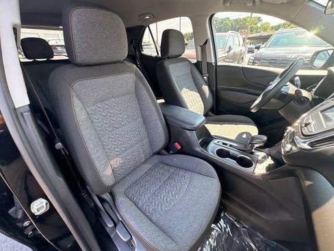 Used 2023 Chevrolet Equinox LT w/ Driver Convenience Package AWD/4WD image 30