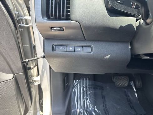 Used 2023 Nissan Pathfinder SL FWD image 26