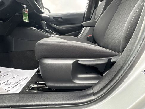 Used 2024 Toyota Corolla LE image 18