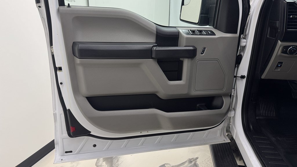 Used 2015 Ford F150 XL w/ Equipment Group 101A Mid AWD/4WD image 13