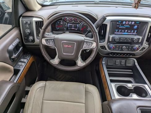 Used 2018 GMC Sierra 1500 SLT AWD/4WD image 16