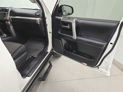 Used 2021 Toyota 4Runner Trail Special Edition image 33