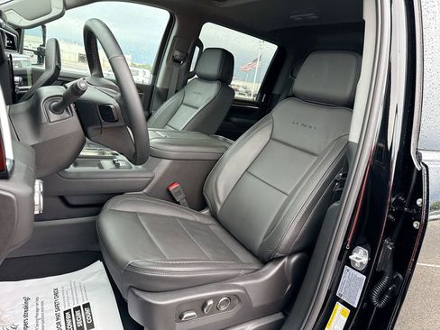 Used 2025 GMC Sierra 2500 Denali w/ Denali Reserve Package AWD/4WD image 13