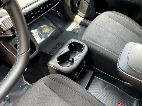 Used 2024 Hyundai Ioniq 5 SE RWD image 18
