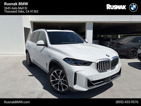 Used 2026 BMW X5 xDrive40i w/ Parking Assistance Package image 1