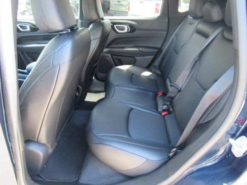 New 2026 Jeep Compass Latitude AWD/4WD image 33