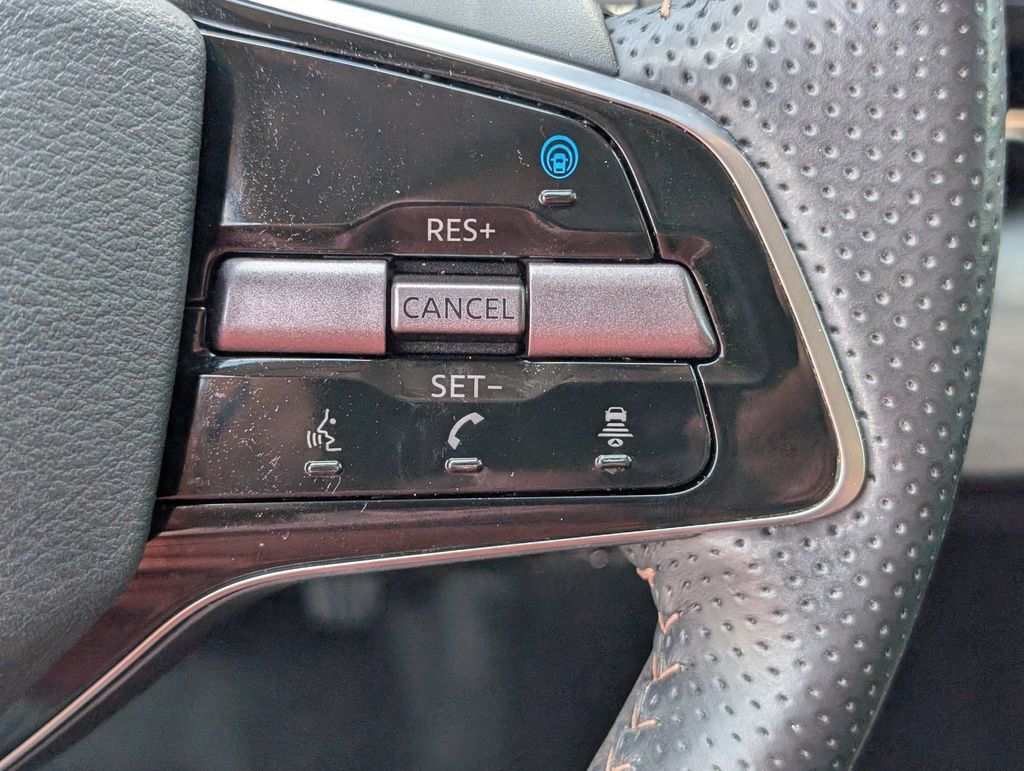 Certified 2023 Nissan Ariya FWD image 18