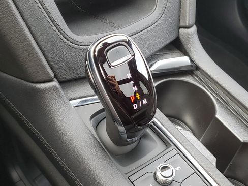 Certified 2022 Cadillac XT5 Premium Luxury image 26