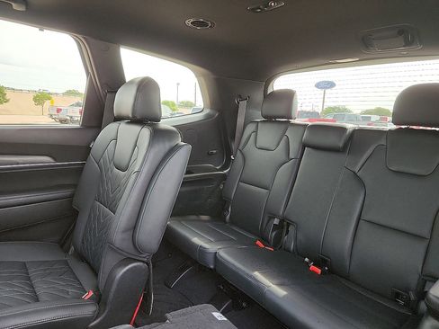 Used 2024 Kia Telluride EX X-Line image 5