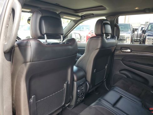 Used 2021 Jeep Grand Cherokee Trailhawk image 16