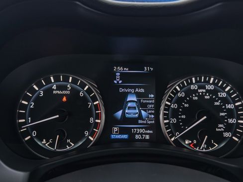 Used 2023 INFINITI Q50 Sensory image 32