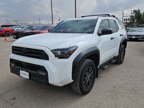 Used 2025 Toyota 4Runner SR5 AWD/4WD image 4