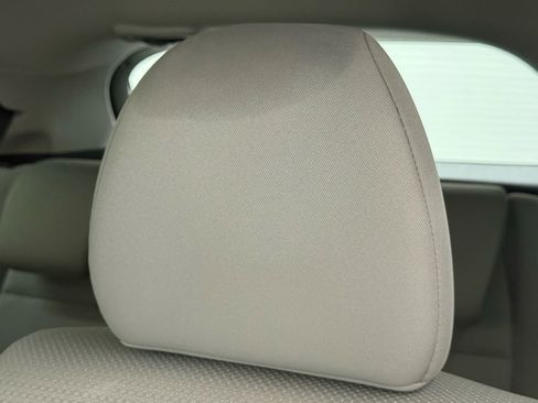 Used 2019 Honda HR-V LX image 22