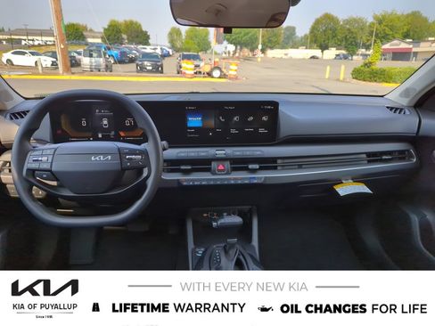 New 2026 Kia K4 FWD image 12