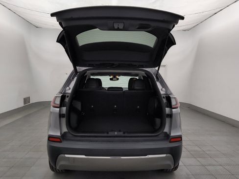Used 2020 Jeep Cherokee Limited FWD image 29