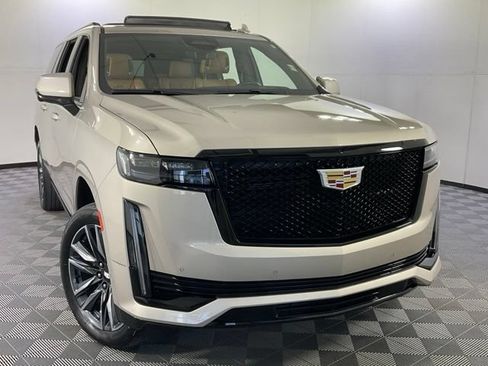 Used 2023 Cadillac Escalade ESV Sport w/ Touring Package AWD/4WD image 38