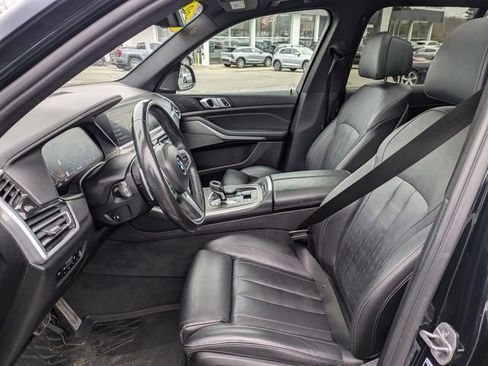 Used 2021 BMW X5 xDrive40i w/ M Sport Package image 26
