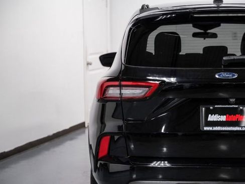 Used 2023 Ford Escape ST-Line image 39