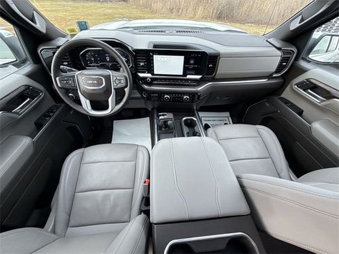 Certified 2024 GMC Sierra 1500 SLT w/ SLT Premium Plus Package image 21