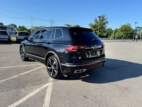 Used 2022 Volkswagen Tiguan SEL R-Line AWD/4WD image 4