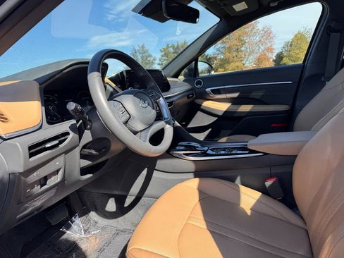 Used 2023 Hyundai Sonata Limited image 12