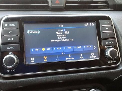 Used 2021 Nissan Versa S FWD image 15
