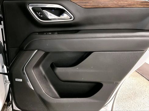 Used 2021 Chevrolet Tahoe High Country w/ Premium Package image 22