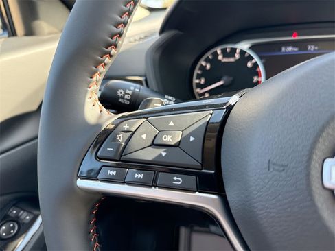 New 2025 Nissan Altima 2.5 SR w/ SR Premium Package image 42