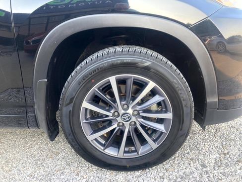 Used 2018 Toyota Highlander XLE w/ Protection Package #3 AWD/4WD image 22