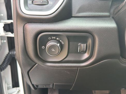 Used 2021 RAM 2500 Big Horn AWD/4WD image 13