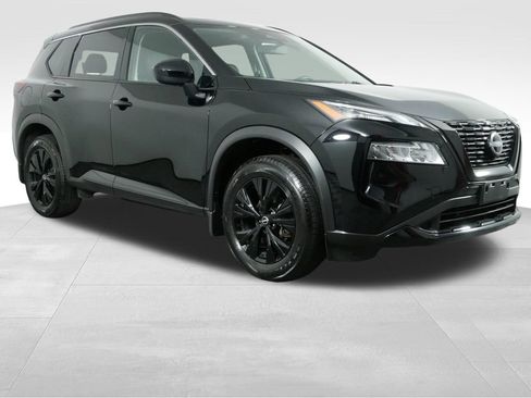 Used 2023 Nissan Rogue SV w/ SV Premium B Package AWD/4WD image 2