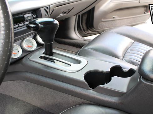 Used 2004 Mercury Marauder image 16