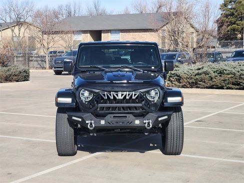 Used 2022 Jeep Wrangler Unlimited Sahara w/ Cold Weather Group image 2