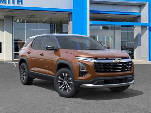 New 2027 Chevrolet Equinox LT w/ Safety and Technology Package FWD image 7