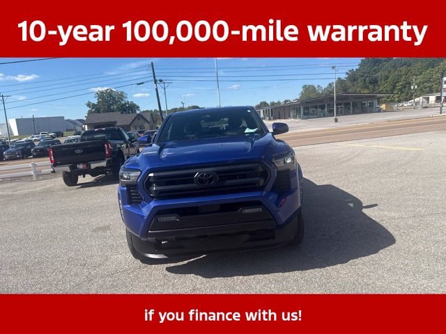Used 2025 Toyota Tacoma SR5 AWD/4WD image 7