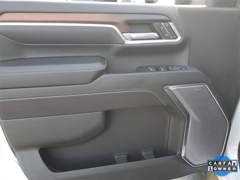 Used 2024 GMC Sierra 2500 Denali w/ Denali Reserve Package image 19