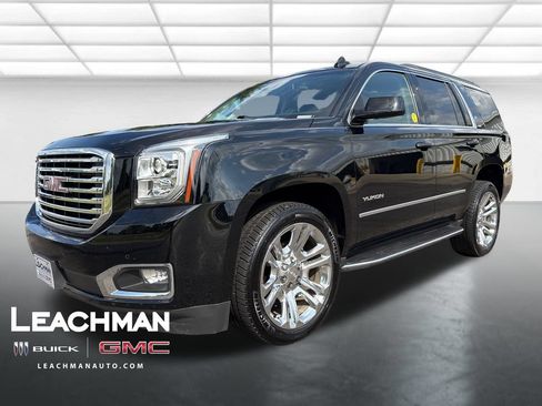 Used 2017 GMC Yukon SLT w/ Premium Edition AWD/4WD image 8