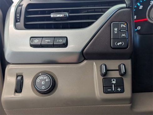 Certified 2019 Chevrolet Suburban Premier image 22