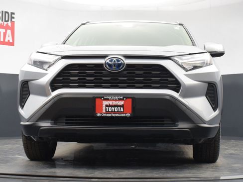 Used 2022 Toyota RAV4 XLE w/ Convenience Package image 32