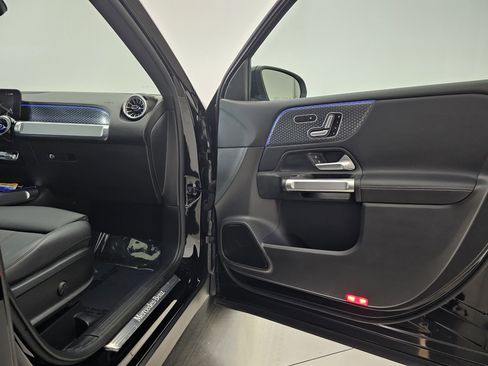 Certified 2025 Mercedes-Benz GLB 250 4MATIC image 12